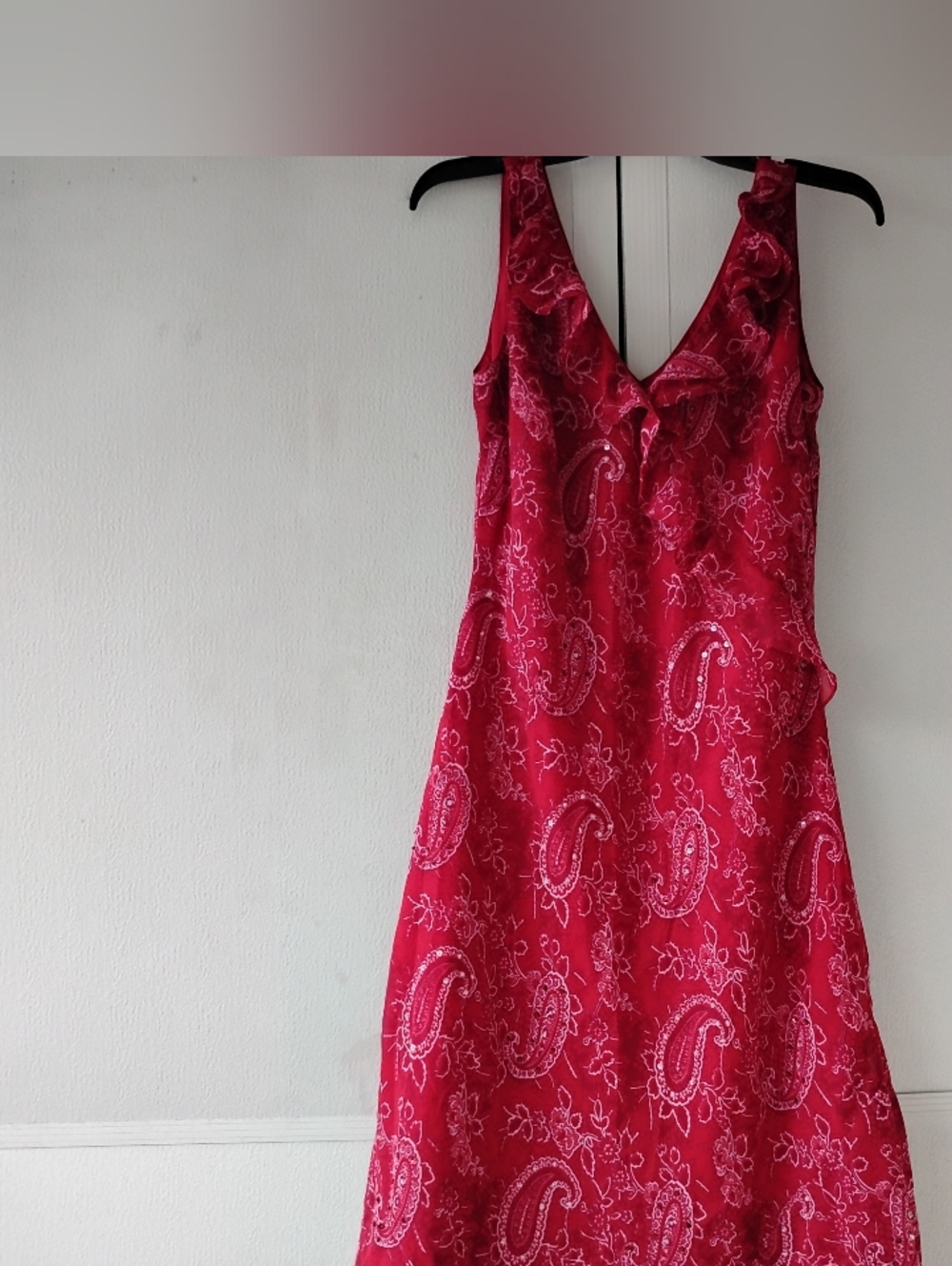 Eva Blue Red Paisley V-Neck Midi Dress